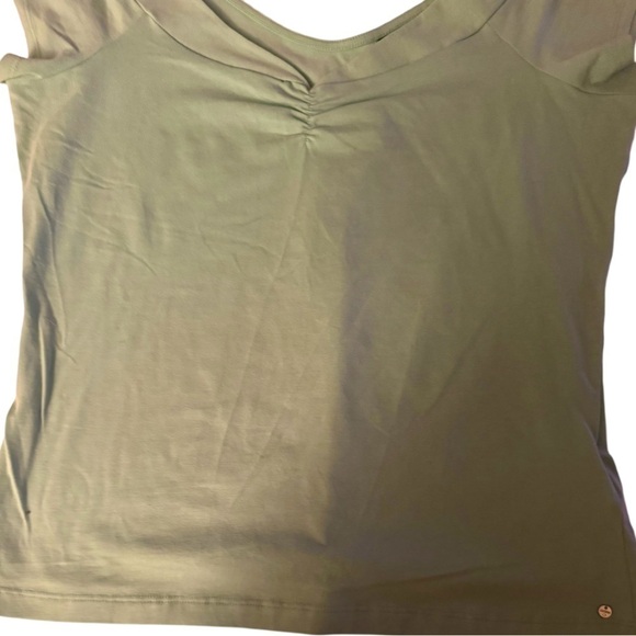 Guess Tops - Guess Blue Sweetheart Neckline TShirt sz XL